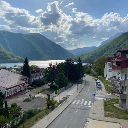 Apartman Andjela 플루지네 외부 사진